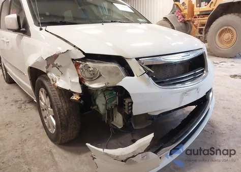 2014 Chrysler Town & Country Touring from USA, damaged, VIN 2C4RC1BG2ER294917